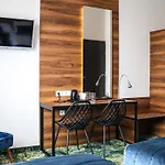Bloom Airport Okecie Hotel Raszyn