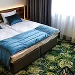 Bloom Airport Okecie Hotel Raszyn
