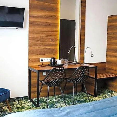 Hotel Bloom Airport Okecie Raszyn