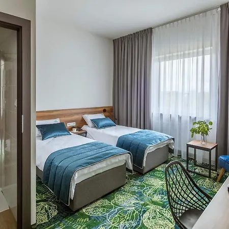 Hotell Bloom Airport Okecie Raszyn